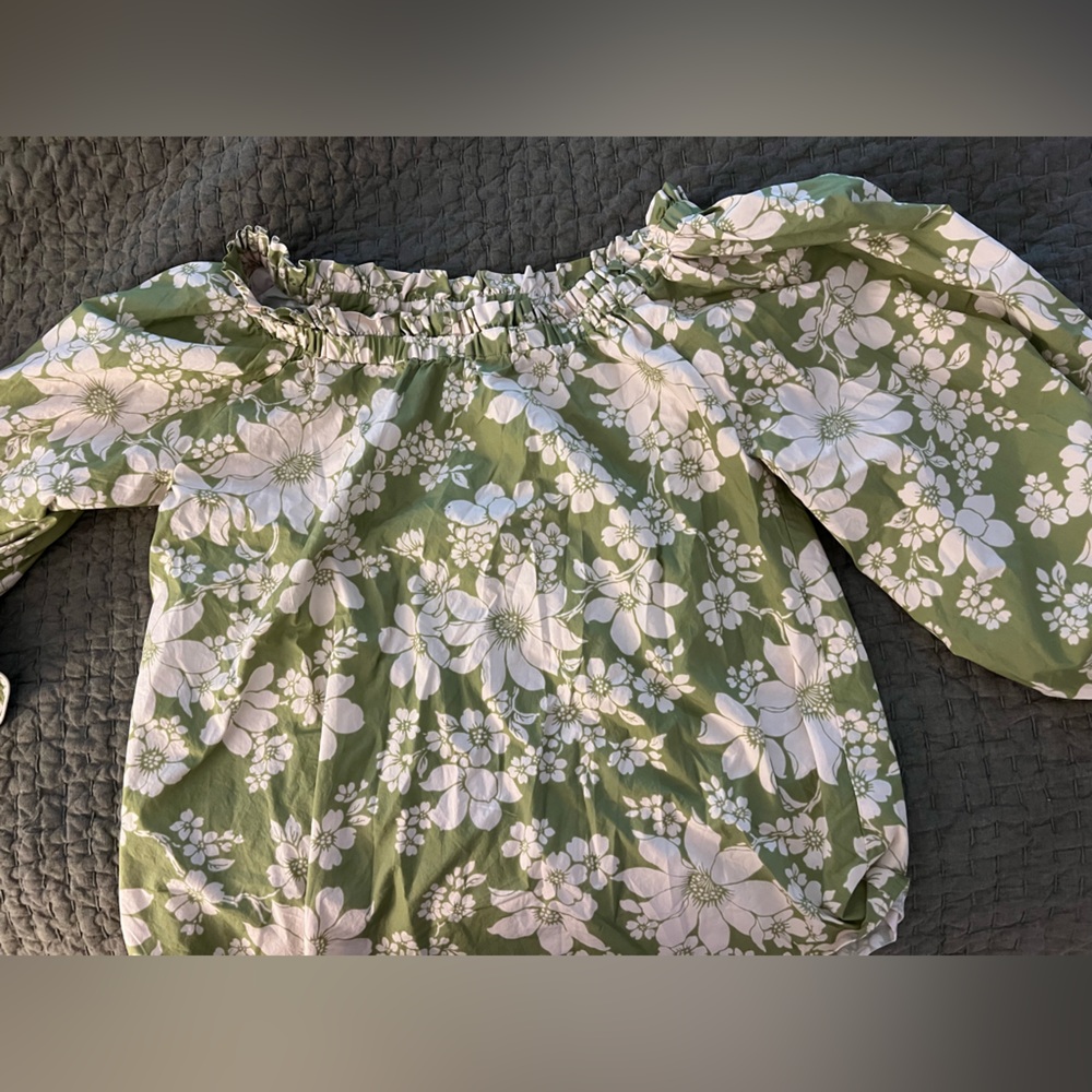 Green Floral Off-Shoulder Top with matching shorts!